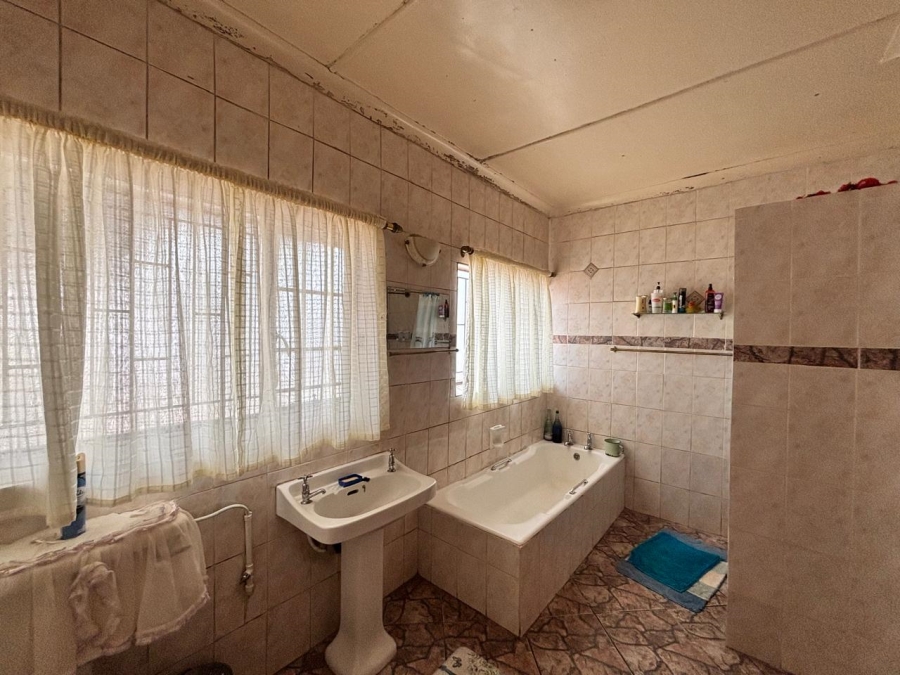 3 Bedroom Property for Sale in Meiringspark North West